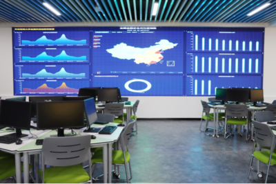 新金融智慧學(xué)習(xí)工場等先進實驗室落成，引領(lǐng)信息科技技術(shù)服務(wù)新篇章